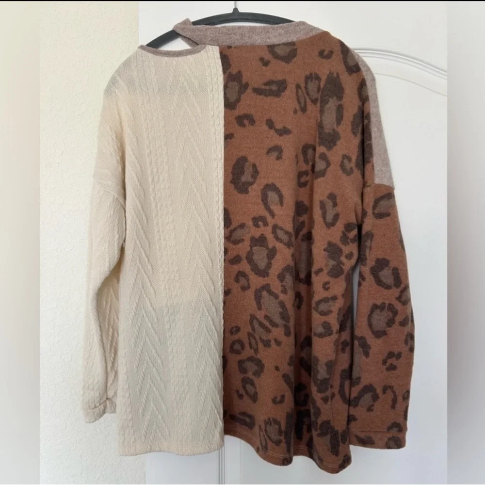 NWOT HAILEY & CO. COLOR BLOCK ASYMMETRIC CUTOUT SHOULDER LEOPARD PRINT SWEATER